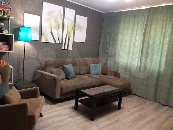 2-к. квартира, 50 м², 4/10 эт.