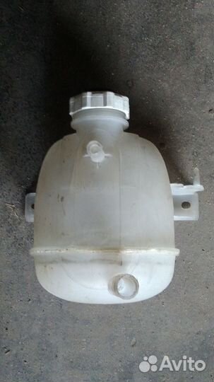 Расширительный бачок на renault