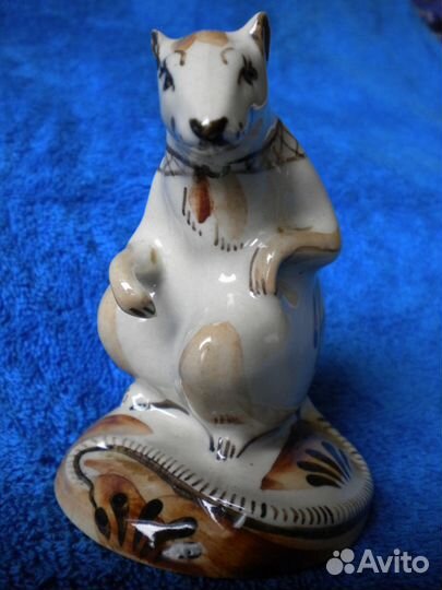 Фарфоровая статуэтка Крыса