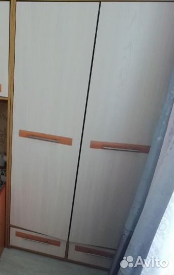 Шкаф распашной