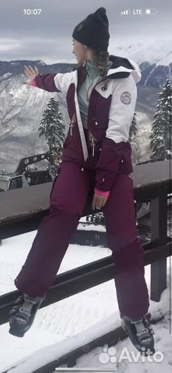 Горнолыжный костюм женский 44