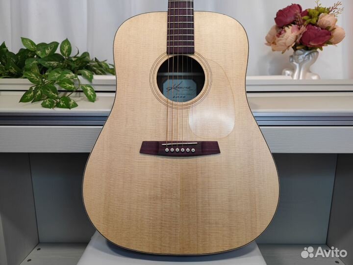 Акустическая Гитара Kremona (массив)