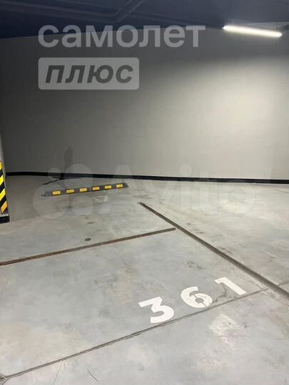 Машиноместо, 15 м²