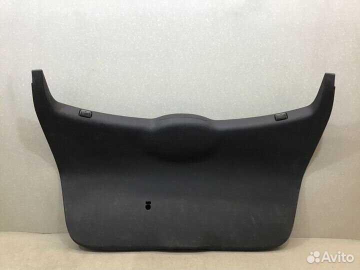 Обшивка двери багажника Skoda Octavia (A5 1Z) 2004