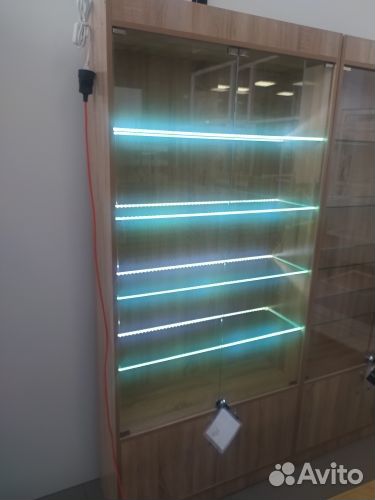 Стеллаж со стеклом