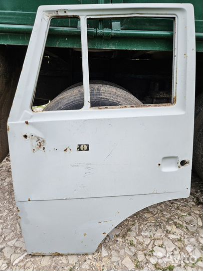 Левая Дверь на камаз