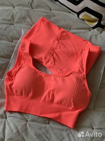 Костюм для фитнеса женский