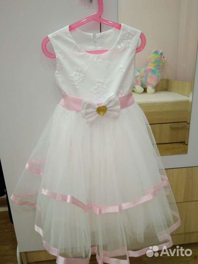 Нарядное платье