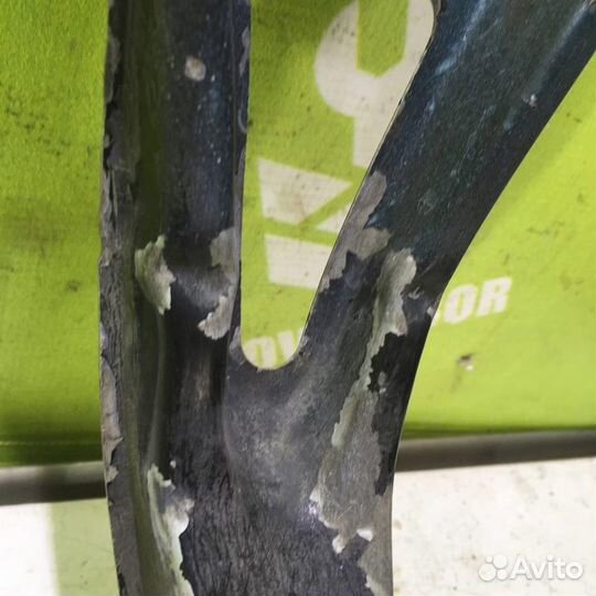 Кронштейн замка капота Фольксваген Гольф 4 Бора