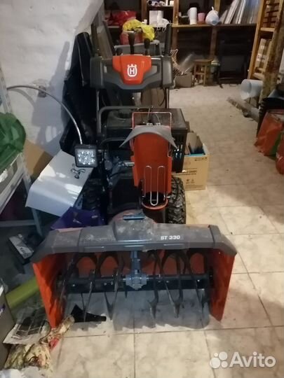 Снегоуборщик husqvarna st330
