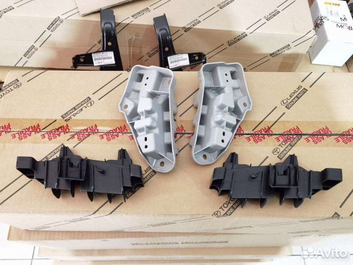 Кронштейн Toyota Land Cruiser 200 2015-2019