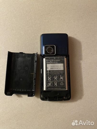 Кнопочный телефон sony Ericsson K220i