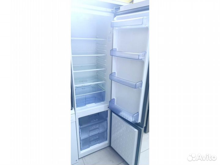 Холодильник Beko бу. Гарантия 1 год