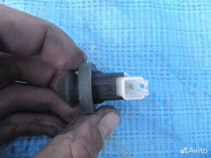 Концевик двери Toyota Rush J210E 3SZ 2006