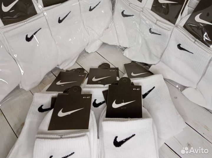 Носки Nike высокие белые