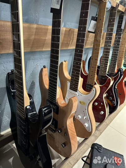 Электрогитары на выбор