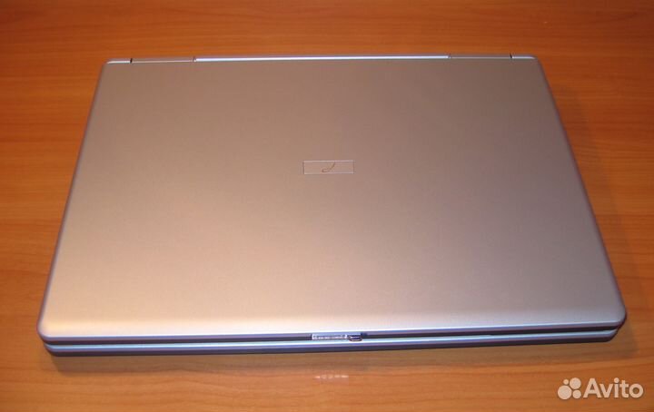 Roverbook partner w500l