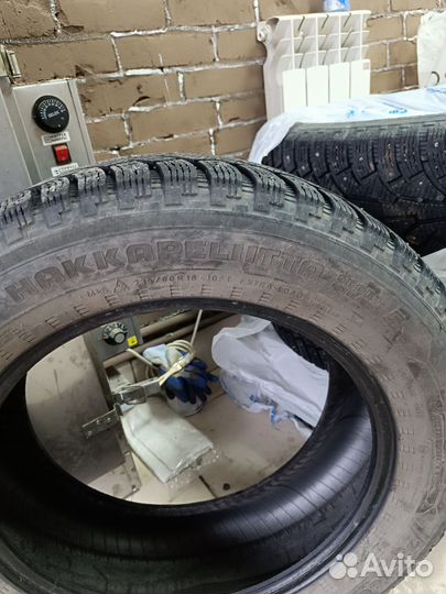 Nokian Tyres Hakkapeliitta 5 235/60 R18