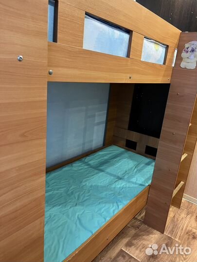 Двухярусная кровать бу