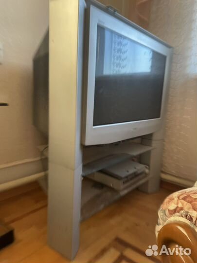 Телевизор (с колонками)
