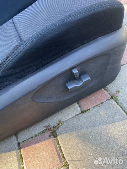 Автомобильное сиденья Subaru Legacy