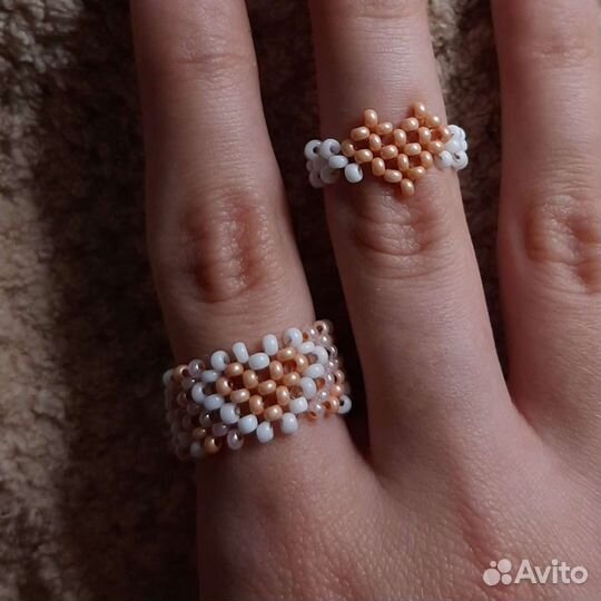 Кольцо из бисера