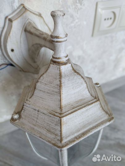 Светильник уличный настенный