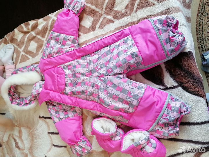 Зимний комбинезон для девочки