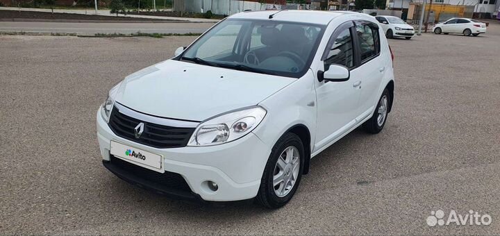 Renault Sandero 1.6 AT, 2011, 87 000 км