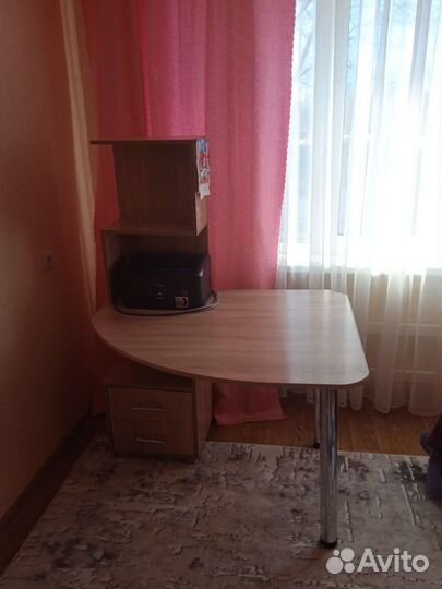 Письменный стол для школьника бу
