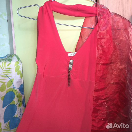 Коралловое платье