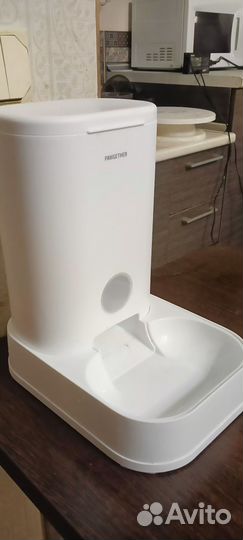 Автоматическая кормушка для собак