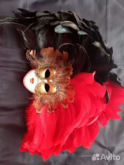 Венецианская маска