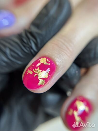 Модель на маникюр