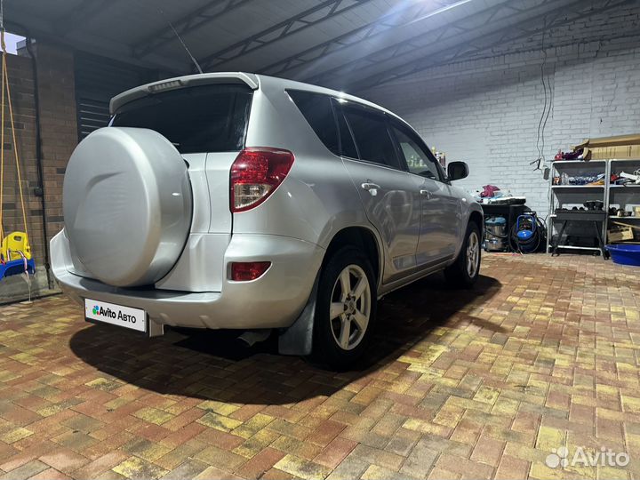 Toyota RAV4 2.0 AT, 2007, 343 000 км