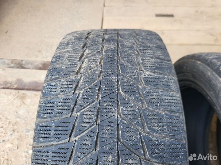 Triangle Snowlink TWT02 235/45 R17 97R