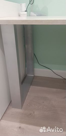 Письменный стол