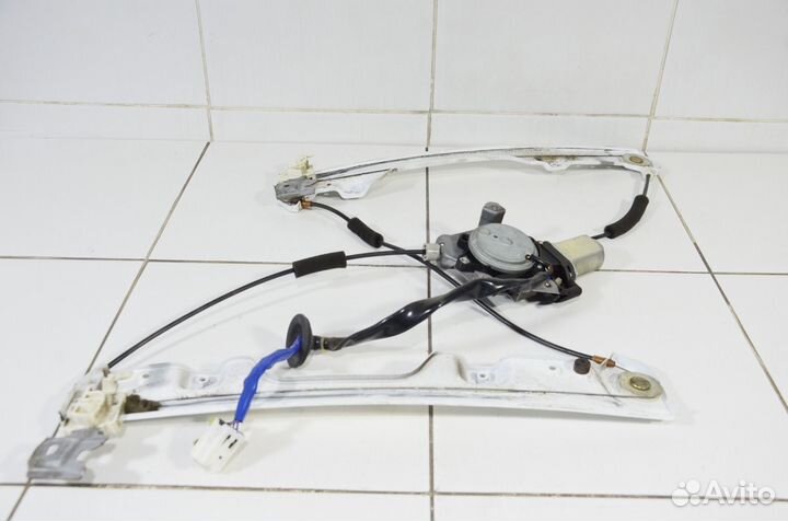 Стеклоподъемник передний правый Nissan Murano Z50