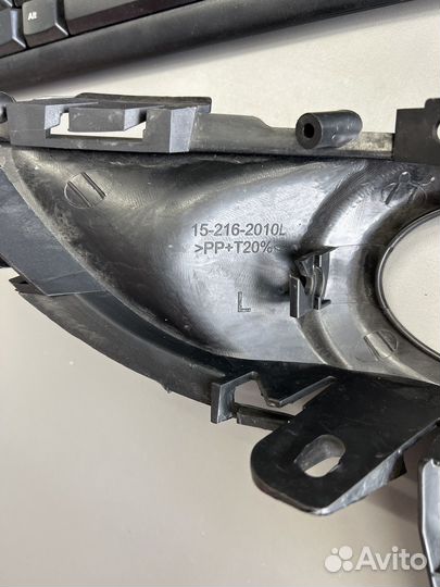 Кронштейн противотуманной фары левый Mazda 3