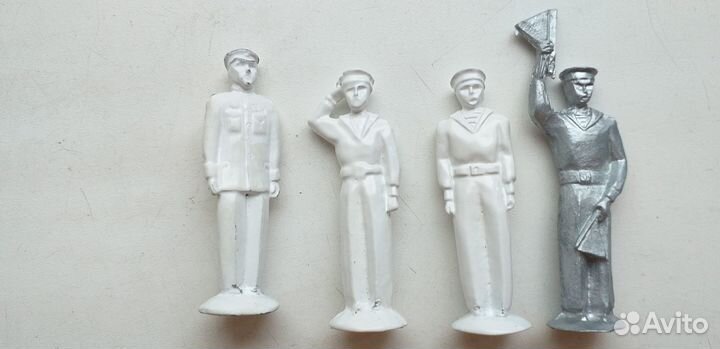 Оловянные солдатики 