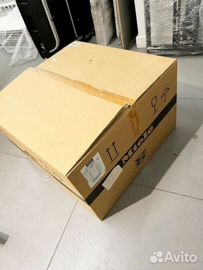 Цоколь WTS 510 для W1/T1 Miele