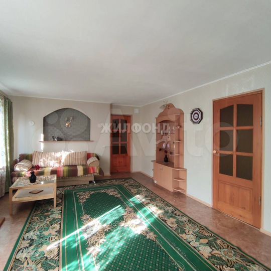 Дом 161,7 м² на участке 9,6 сот.