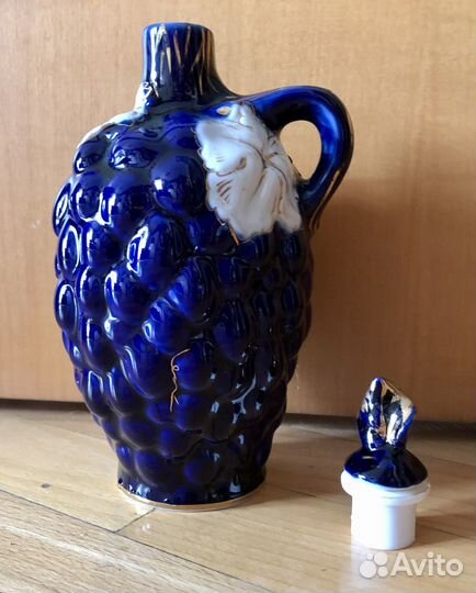 Винтажный советский штоф в форме грозди винограда