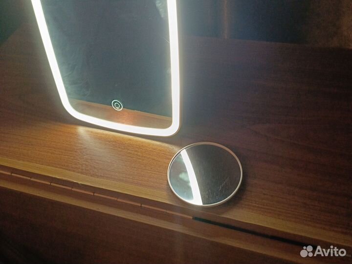Зеркало с подсветкой