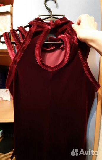 Вечернее платье