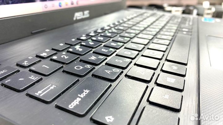 Ноутбук Asus для работы и учебы/ SSD диск