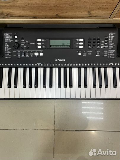 Синтезатор Yamaha PSR-E373