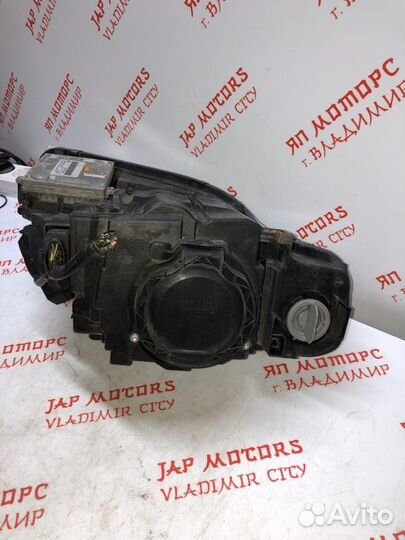 Фара ксеноновая левая Audi A4 B7 B7 седан BGB 2.0T