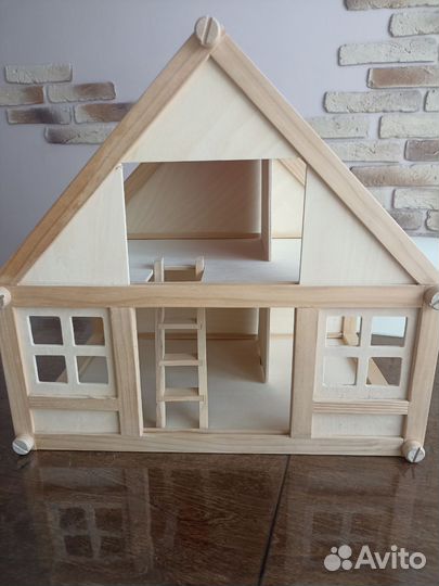 Домик кукольный