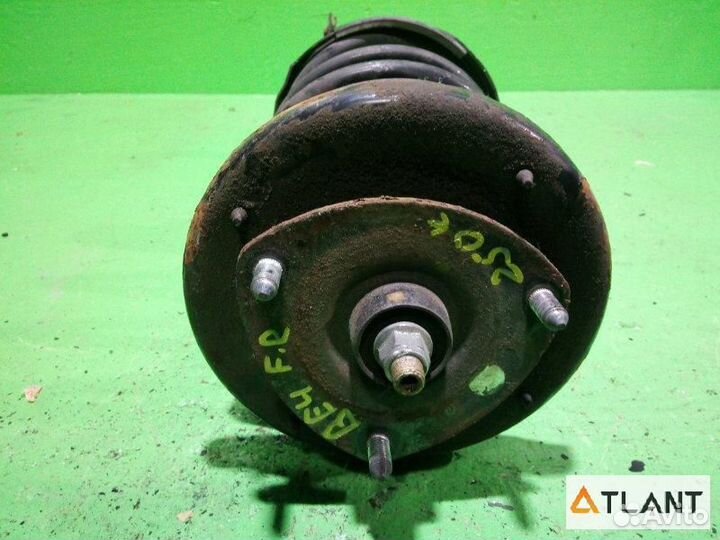 Стойка передняя правая honda edix